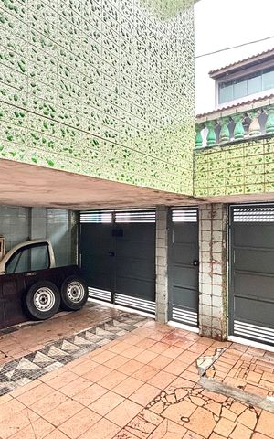 Casa para alugar com 60m², 2 quartos e 1 vaga Casa para alugar com 60m², 2 quartos e 1 vagaGaragem