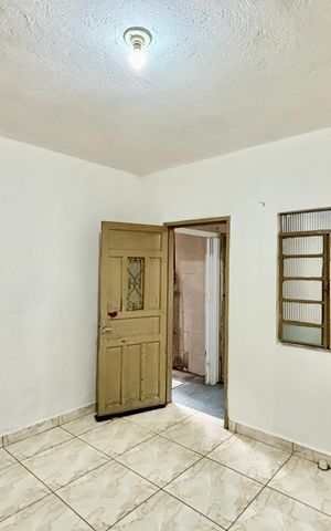 Casa para alugar com 60m², 2 quartos e 1 vaga Casa para alugar com 60m², 2 quartos e 1 vagaSala
