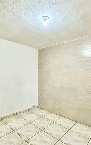 Casa para alugar com 60m², 2 quartos e 1 vaga Casa para alugar com 60m², 2 quartos e 1 vagaSuíte
