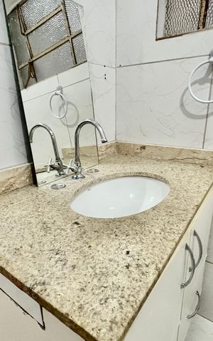 Casa para alugar com 60m², 2 quartos e 1 vaga Casa para alugar com 60m², 2 quartos e 1 vagaBanheiro Suíte