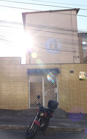 Apartamento para alugar com 44m², 2 quartos e sem vagaFachada do condomínio - Placa GRANDE instalada na fachada do condomínio dia 15.07.2026 - Código da placa: UYLW-654