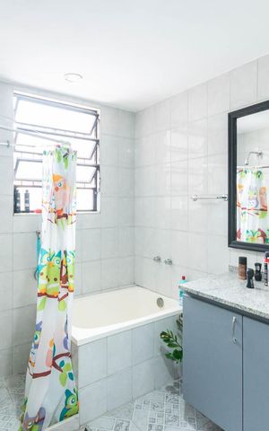 Casa à venda com 118m², 2 quartos e sem vagaBanheiro