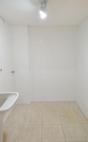 Apartamento à venda com 77m², 2 quartos e 1 vagaÁrea de Serviço