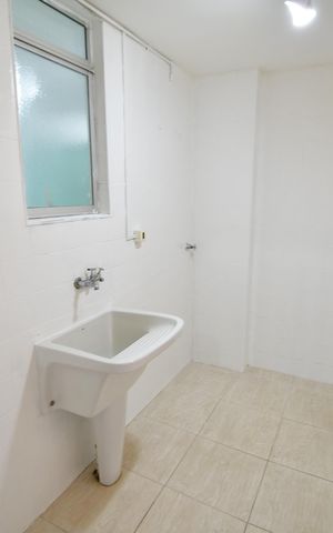 Apartamento à venda com 77m², 2 quartos e 1 vagaÁrea de Serviço