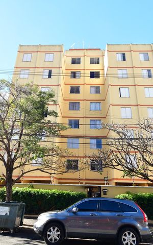 Apartamento à venda com 77m², 2 quartos e 1 vagaFachada do Prédio