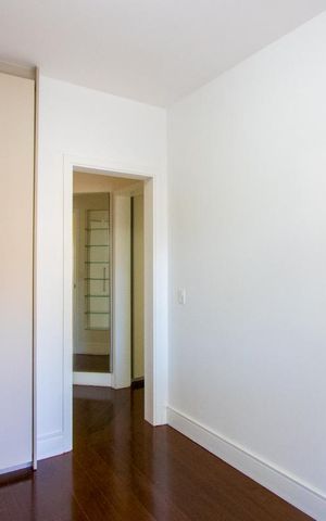 Apartamento à venda com 147m², 4 quartos e 2 vagas Apartamento à venda com 147m², 4 quartos e 2 vagasQuarto 2