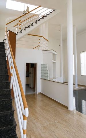 Casa de condomínio para alugar com 200m², 3 quartos e 2 vagas Casa de condomínio para alugar com 200m², 3 quartos e 2 vagasSala