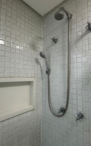 Apartamento para alugar com 70m², 2 quartos e 1 vaga Apartamento para alugar com 70m², 2 quartos e 1 vagaBanheiro Social