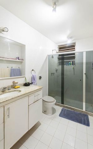 Apartamento à venda com 132m², 3 quartos e 1 vagaBanheiro