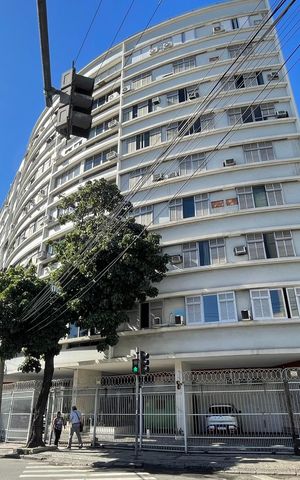 Apartamento à venda com 132m², 3 quartos e 1 vaga Apartamento à venda com 132m², 3 quartos e 1 vagaFachada