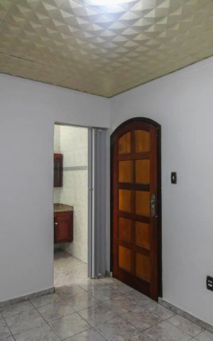Casa à venda com 375m², 4 quartos e 4 vagas Casa à venda com 375m², 4 quartos e 4 vagasSuite