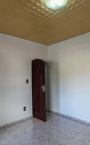 Casa à venda com 375m², 4 quartos e 4 vagas Casa à venda com 375m², 4 quartos e 4 vagasSala
