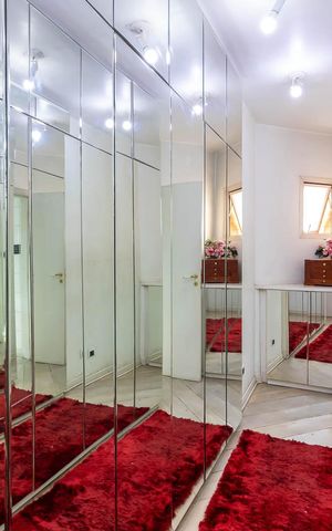 Apartamento à venda com 520m², 4 quartos e 5 vagasCloset da Suíte 1