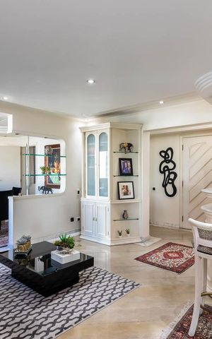 Apartamento à venda com 520m², 4 quartos e 5 vagasSala de Visitas e Bar