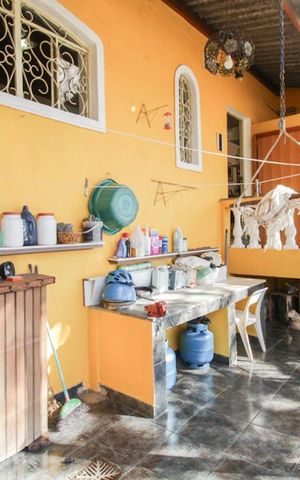 Casa à venda com 200m², 3 quartos e 6 vagasÁrea de Serviço