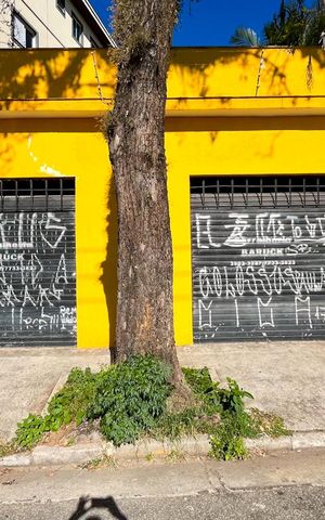 Casa à venda com 200m², 3 quartos e 6 vagasGaragem