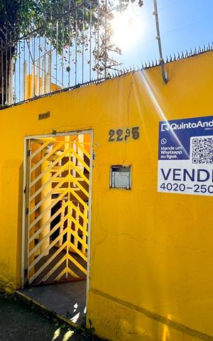 Casa à venda com 200m², 3 quartos e 6 vagasFachada