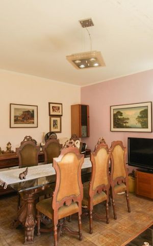 Casa à venda com 200m², 3 quartos e 6 vagasSala de Jantar