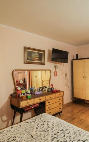 Casa à venda com 200m², 3 quartos e 6 vagasQuarto Suíte