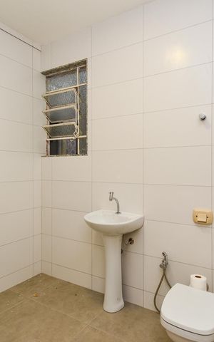 Apartamento à venda com 88m², 2 quartos e sem vaga Apartamento à venda com 88m², 2 quartos e sem vagaBanheiro Social