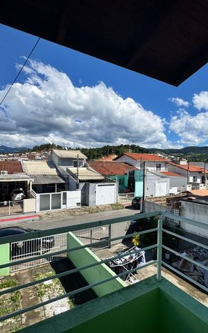 Casa para alugar com 64m², 2 quartos e 2 vagas Casa para alugar com 64m², 2 quartos e 2 vagasVarando do Quarto 1