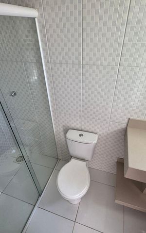 Casa para alugar com 64m², 2 quartos e 2 vagas Casa para alugar com 64m², 2 quartos e 2 vagasBanheiro social