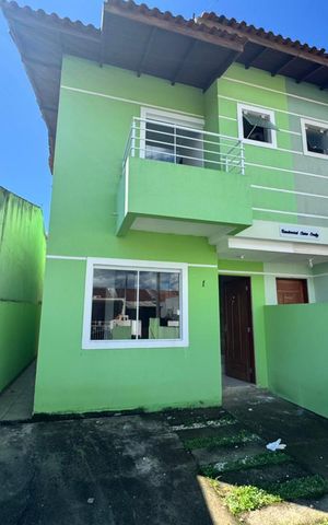 Casa para alugar com 64m², 2 quartos e 2 vagas Casa para alugar com 64m², 2 quartos e 2 vagasFachada