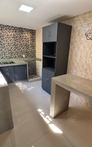 Casa para alugar com 64m², 2 quartos e 2 vagas Casa para alugar com 64m², 2 quartos e 2 vagasCozinha