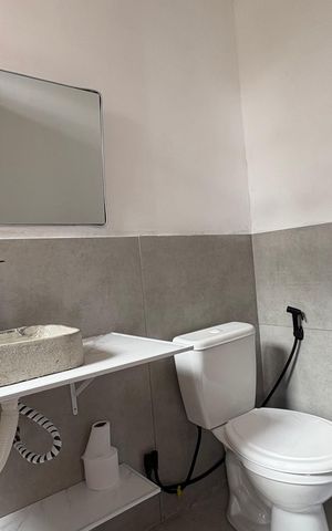 Casa de condomínio para alugar com 90m², 3 quartos e 2 vagas Casa de condomínio para alugar com 90m², 3 quartos e 2 vagasBanheiro da Suíte 2