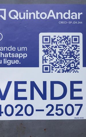 Casa para alugar com 733m², 3 quartos e 4 vagas Casa para alugar com 733m², 3 quartos e 4 vagasFachada