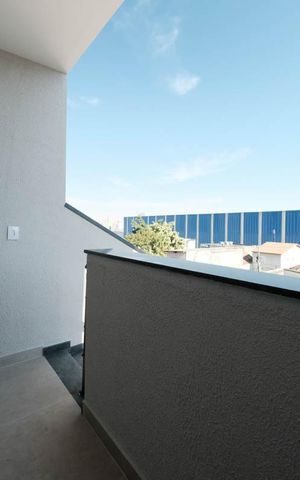 Casa à venda com 110m², 3 quartos e 2 vagasÁrea de Serviço