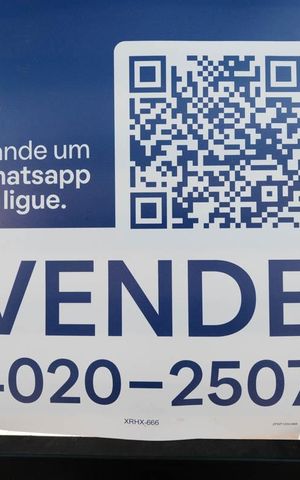 Casa à venda com 110m², 3 quartos e 2 vagasFachada