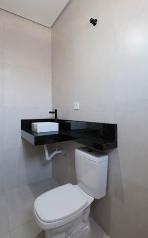 Casa à venda com 110m², 3 quartos e 2 vagasSuíte