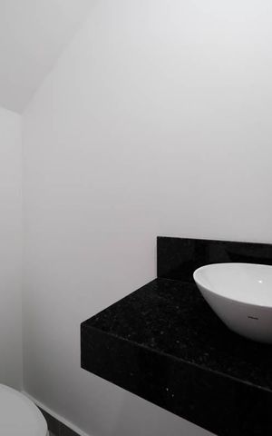 Casa à venda com 110m², 3 quartos e 2 vagasLavabo