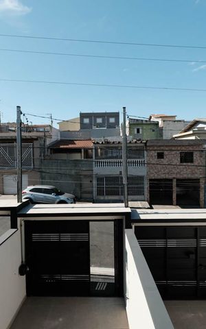 Casa à venda com 110m², 3 quartos e 2 vagasSuíte
