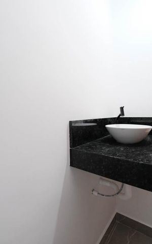 Casa à venda com 110m², 3 quartos e 2 vagasLavabo