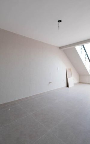 Casa à venda com 110m², 3 quartos e 2 vagasÁrea de Serviço