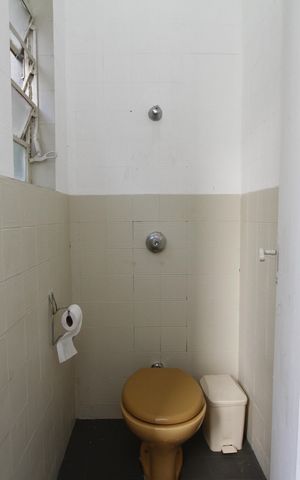 Casa à venda com 264m², 4 quartos e 4 vagasBanheiro de serviço