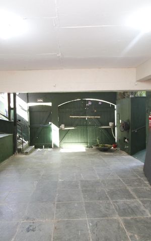 Casa à venda com 264m², 4 quartos e 4 vagasGaragem