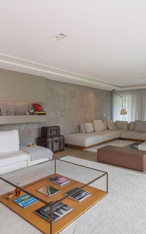 Apartamento para alugar com 312m², 3 quartos e 3 vagas Apartamento para alugar com 312m², 3 quartos e 3 vagasSala