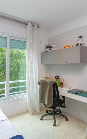 Apartamento para alugar com 312m², 3 quartos e 3 vagas Apartamento para alugar com 312m², 3 quartos e 3 vagasQuarto 2