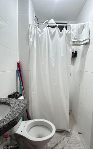 Apartamento à venda com 44m², 2 quartos e 1 vaga Apartamento à venda com 44m², 2 quartos e 1 vagaBanheiro social