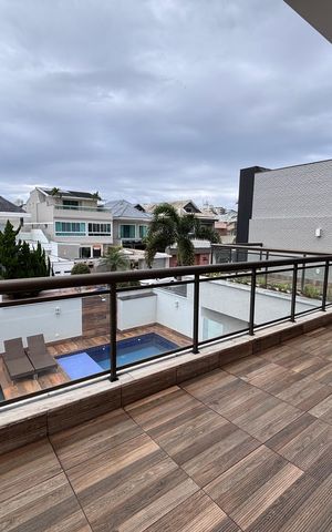 Apartamento à venda com 350m², 3 quartos e 4 vagasVaranda