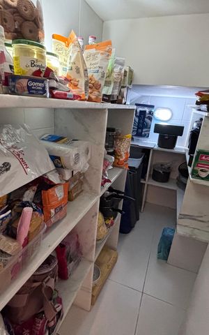 Apartamento à venda com 350m², 3 quartos e 4 vagasDespensa