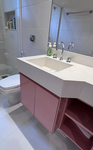 Apartamento à venda com 350m², 3 quartos e 4 vagasBanheiro da Suíte 2