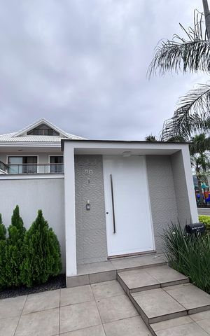 Apartamento à venda com 350m², 3 quartos e 4 vagasFachada
