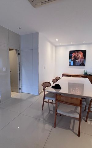 Apartamento à venda com 350m², 3 quartos e 4 vagasSala