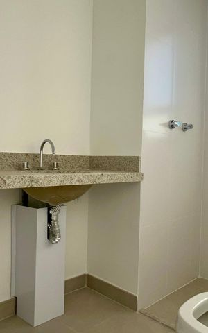 Apartamento à venda com 77m², 2 quartos e 1 vaga Apartamento à venda com 77m², 2 quartos e 1 vagaBanheiro da Suíte 2