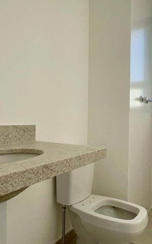 Apartamento à venda com 77m², 2 quartos e 1 vaga Apartamento à venda com 77m², 2 quartos e 1 vagaBanheiro da Suíte 1