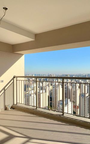 Apartamento à venda com 77m², 2 quartos e 1 vaga Apartamento à venda com 77m², 2 quartos e 1 vagaVaranda